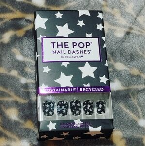 Black and White Star Nail Dashes